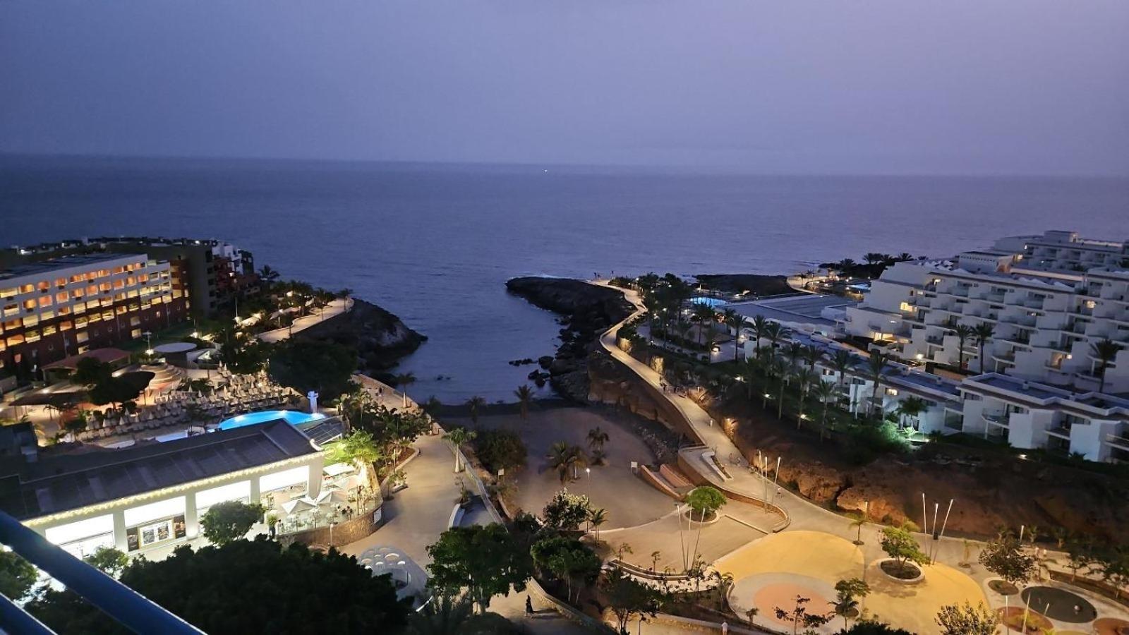 Amazing 2 Bedroom Flat With Beachfront And Pool, Paraiso Del Sur A306 بلايا بارايسو المظهر الخارجي الصورة